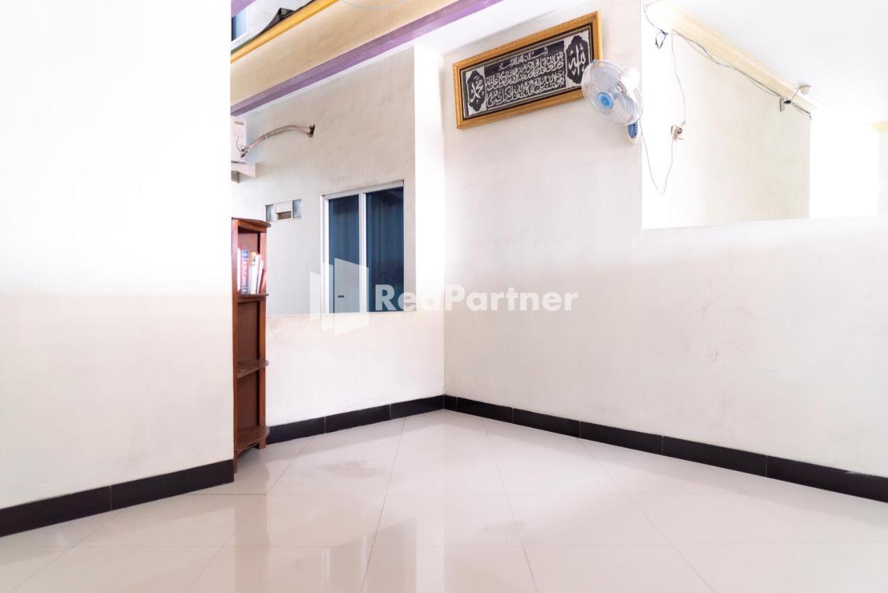 Wisma Aini Syariah Mitra Reddoorz Bandar Lampung Eksteriør billede